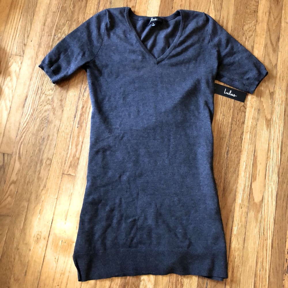 Lulu’s dark grey sweater dress
